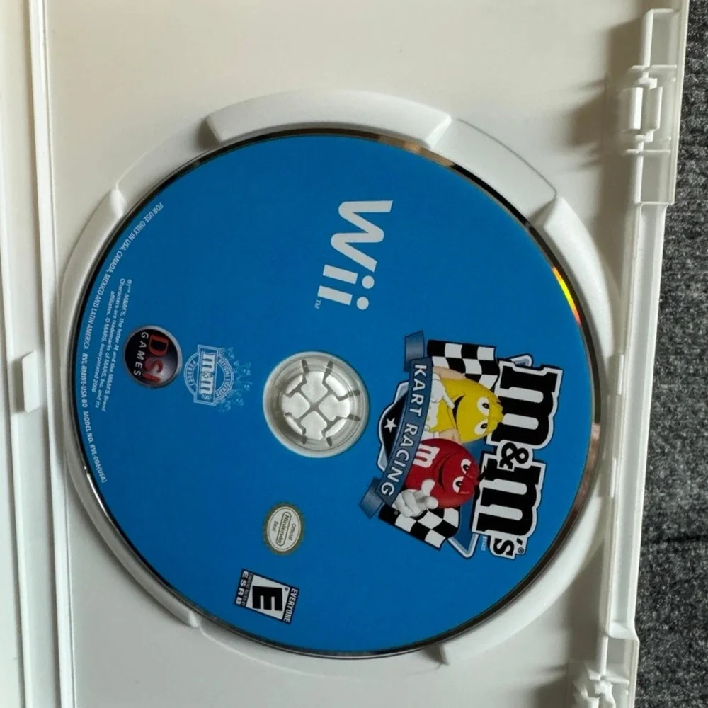 M&M's Kart Racing Nintendo Wii Game Complete CIB W/ Manual RVL-P-RMWE